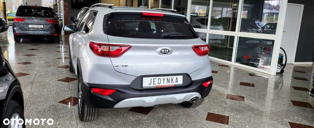 Kia Stonic - 22
