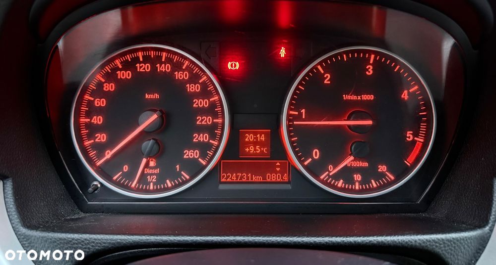 BMW Seria 3 320d - 25