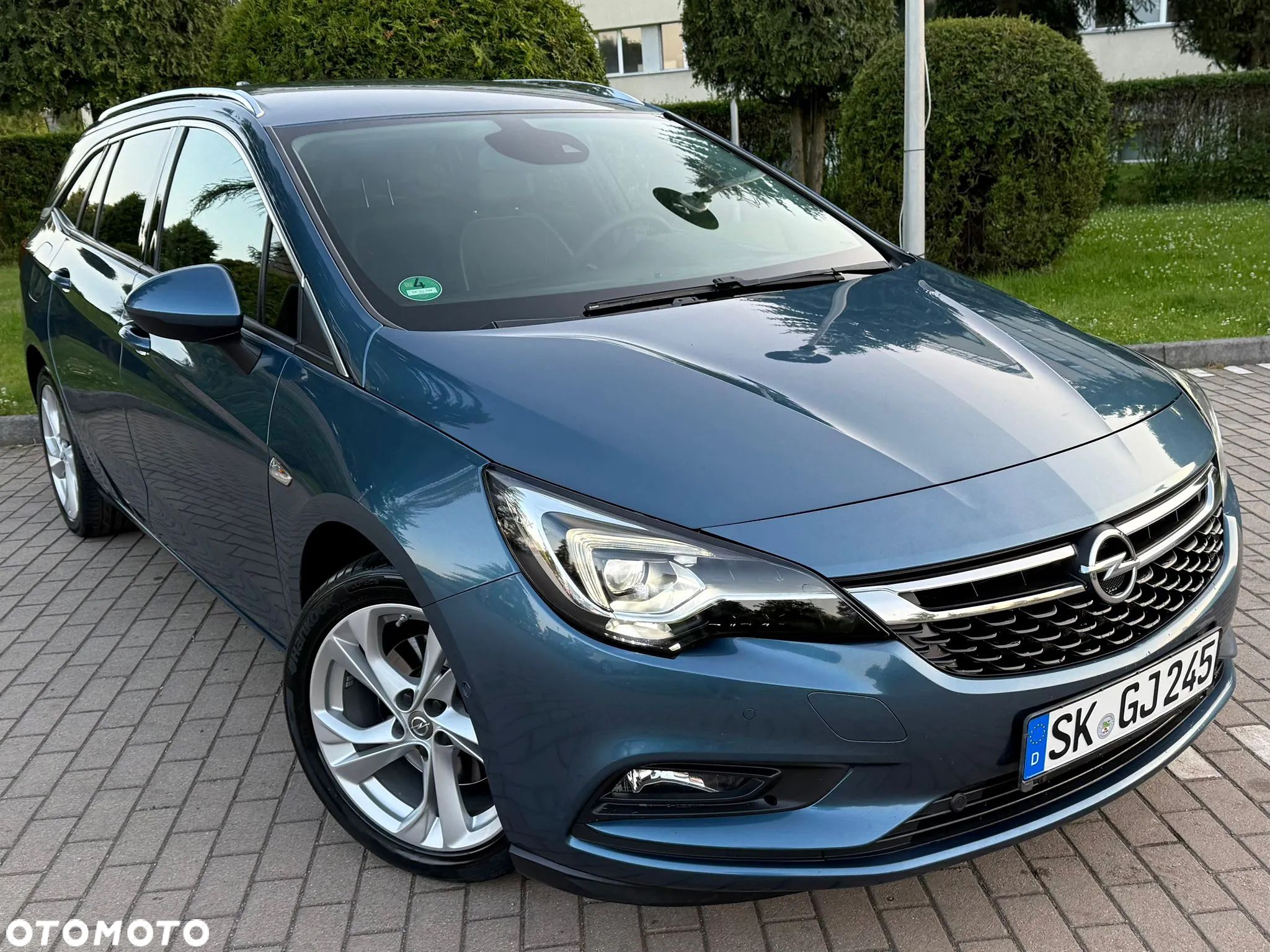 Opel Astra V 1.6 CDTI Elite S&S - 1