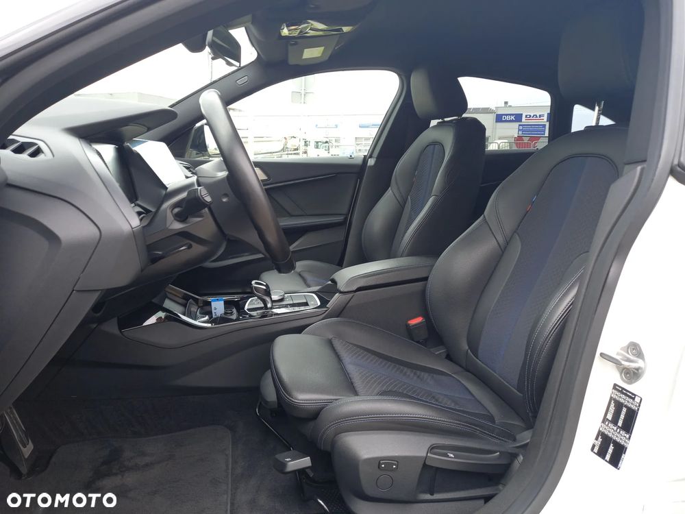 BMW Seria 2 218i M Sport - 12