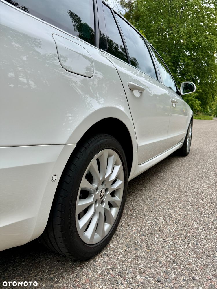 Skoda Superb 2.0 TDI Green tec 4x4 DSG Elegance - 13
