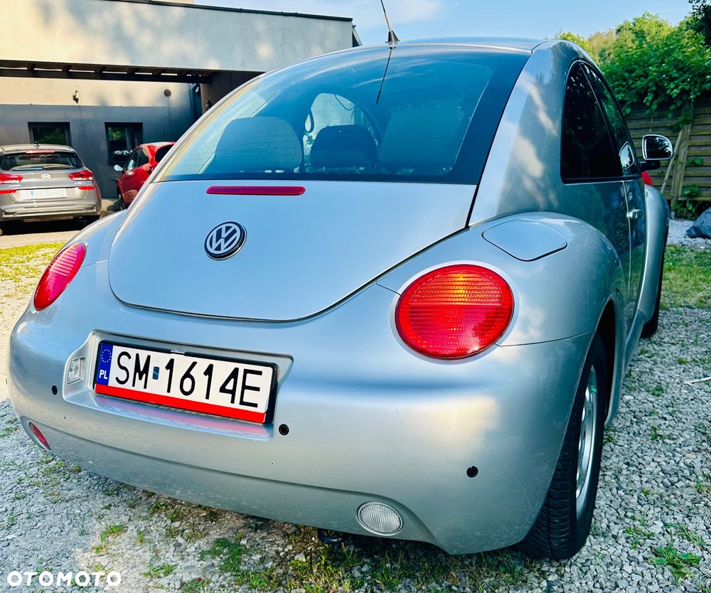 Volkswagen New Beetle - 14