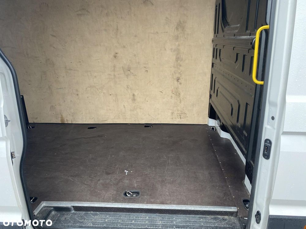 Volkswagen Crafter - 23