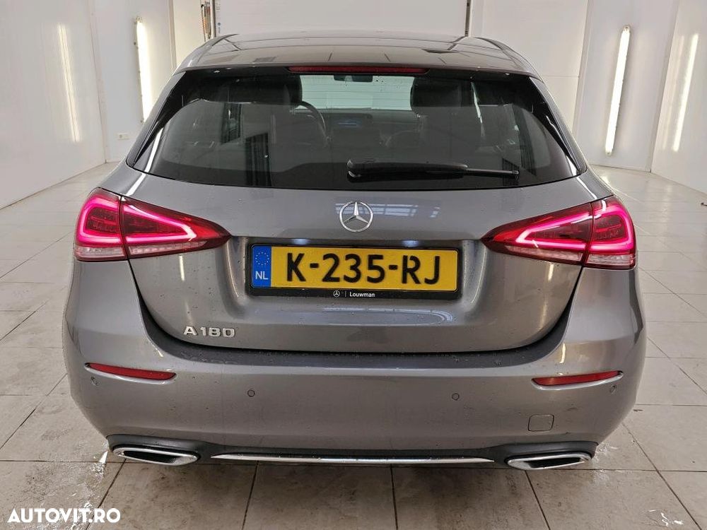 Mercedes-Benz A 180 7G-DCT Special Edition - 7