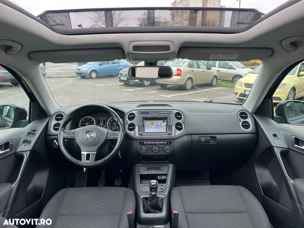 Volkswagen Tiguan 2.0 TDI SCR BlueMotion Technology Sport & Style - 17