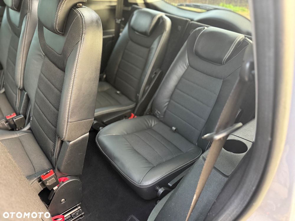 Ford S-Max 2.0 TDCi DPF Titanium - 13