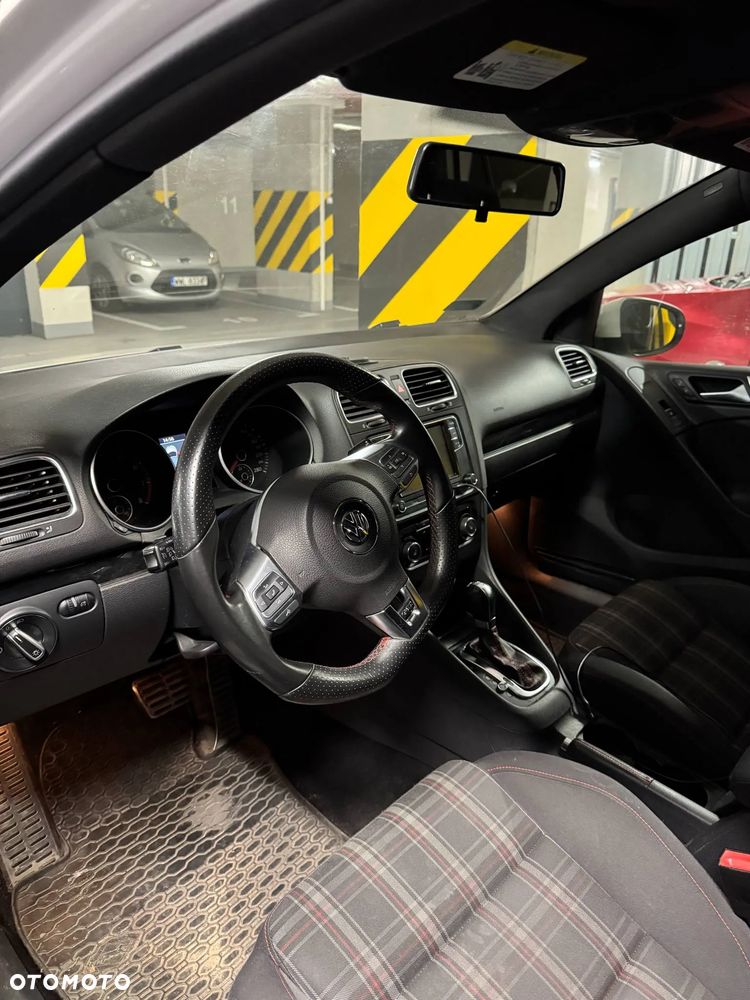 Volkswagen Golf 2.0 TSI GTI DSG - 12