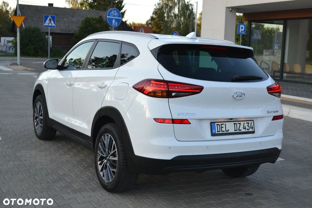 Hyundai Tucson blue 1.6 GDi 2WD Navi - 25