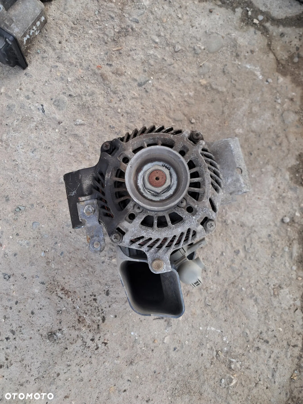 Mazda 6 2.0 Benzyna Alternator