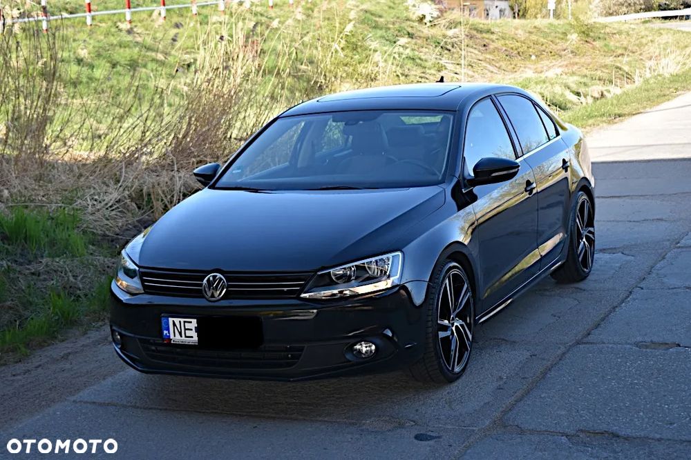 Volkswagen Jetta 1.6 TDI DSG Blue Motion Technology Life - 9