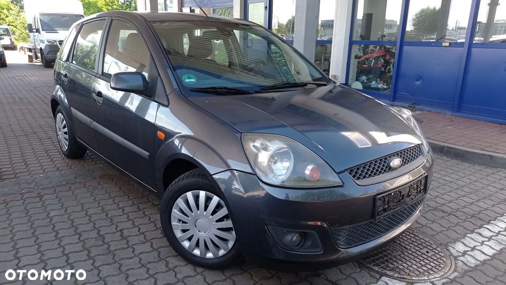 Ford Fiesta 1.4 Silver Magic - 2