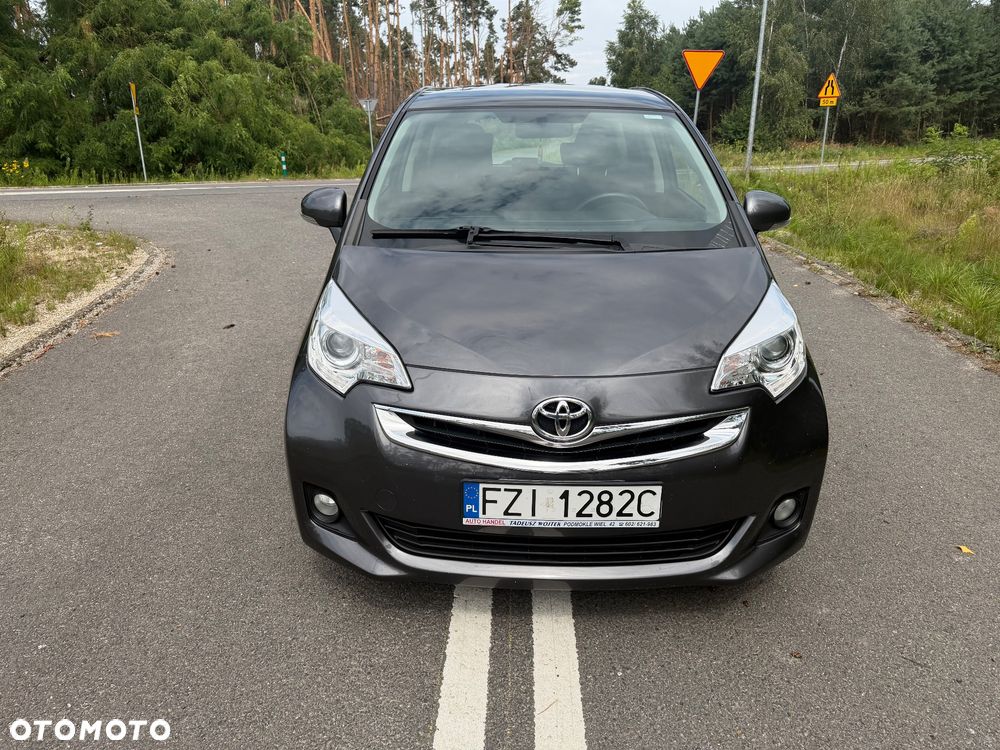 Toyota Verso S 1.33 Premium - 2