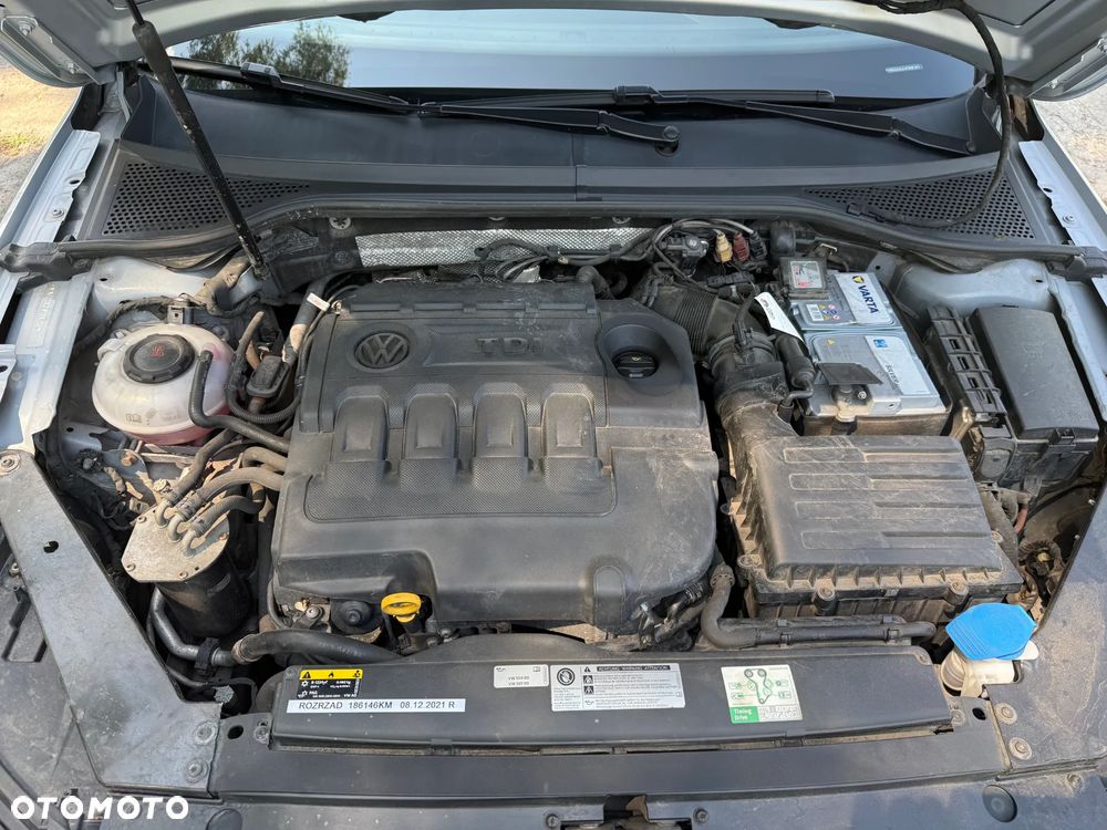 Volkswagen Passat 2.0 TDI BMT Highline DSG - 16