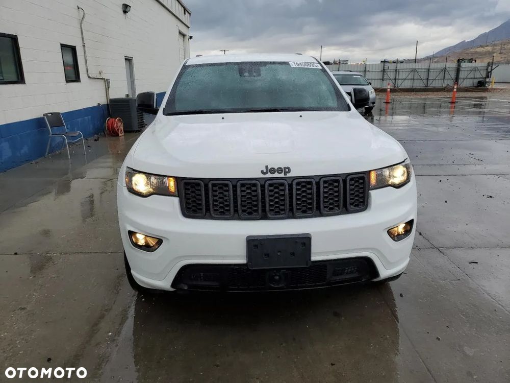 Jeep Grand Cherokee - 2