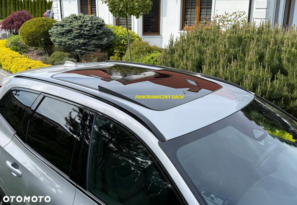 Volvo XC 60 B4 D AWD Plus Dark - 35