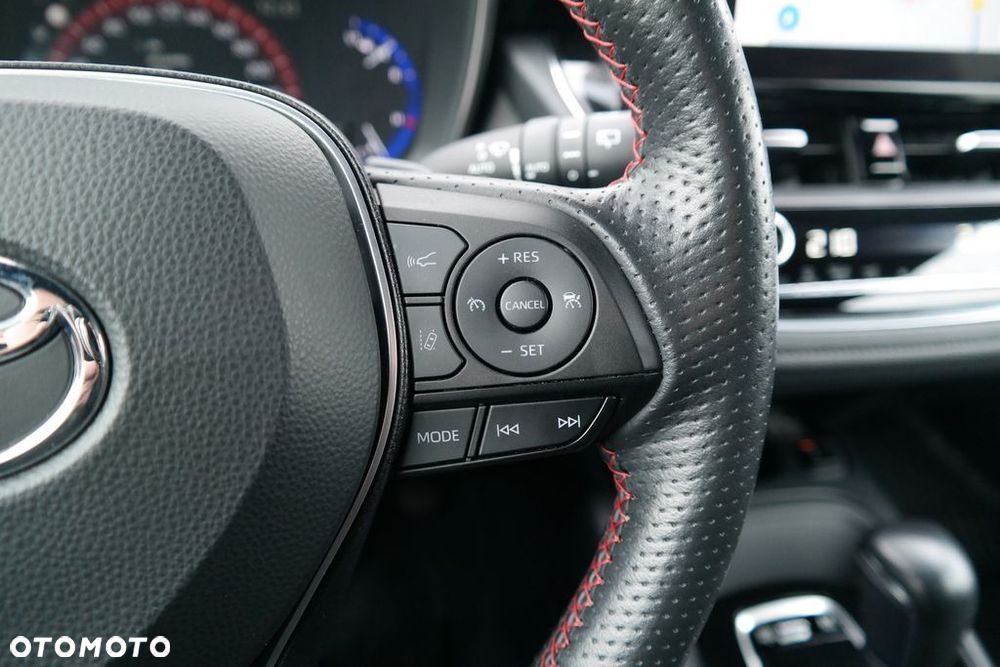 Toyota Corolla 2.0 Hybrid GR Sport - 18