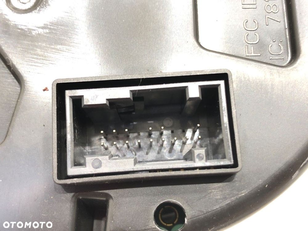 LICZNIK  SKODA FABIA III Kombi (NJ5) 2014 - 2022 1.0 44 kW [60 KM] benzyna 2014 - 2022 6V0920740E - 3