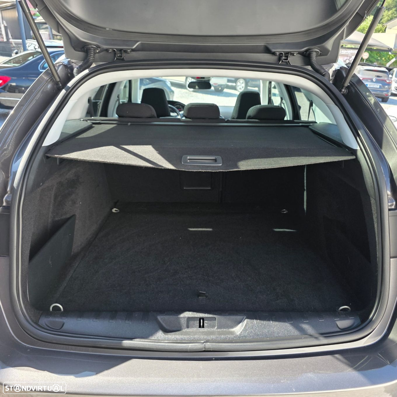 Peugeot 308 SW 1.6 BlueHDi Allure J17 - 33