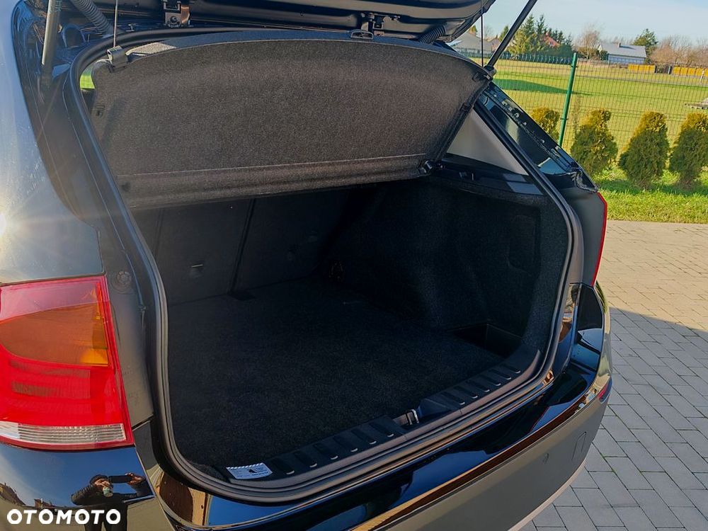 BMW X1 sDrive18i xLine - 17