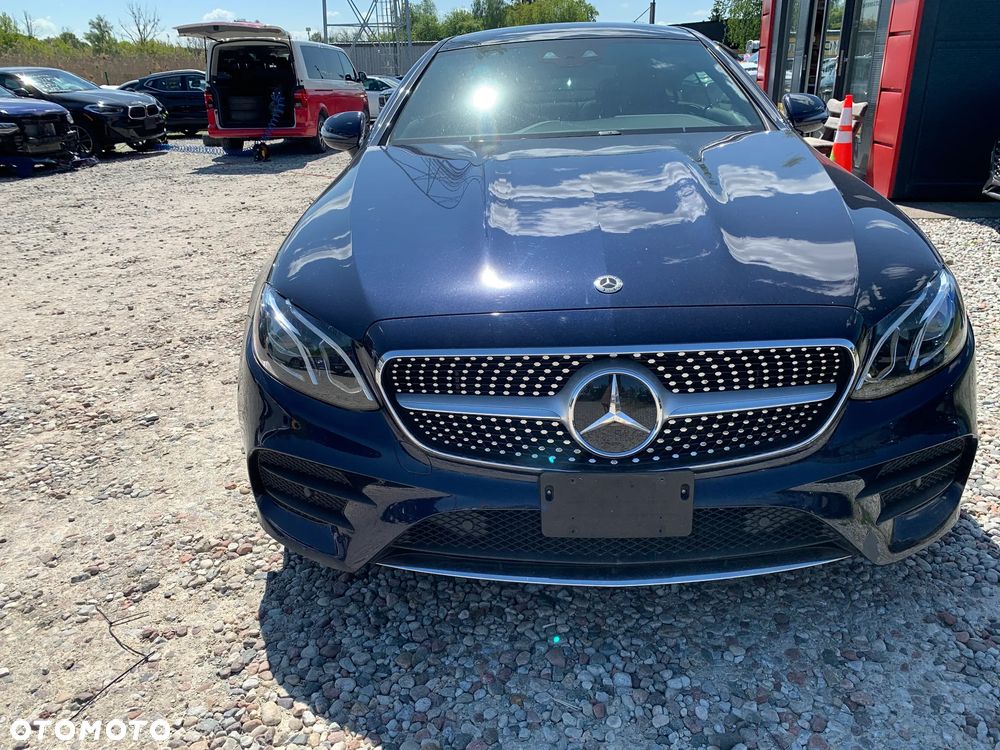 Mercedes-Benz Klasa E 400 4Matic Coupe 9G-TRONIC AMG Line - 5