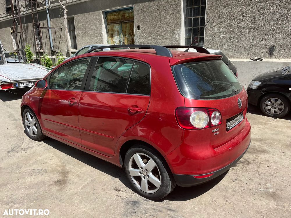 Dezmembrez VW Volkswagen Golf 5 PLUS visiniu rosu  2009 1,9 TDI BLS 77KW LA3X - 2