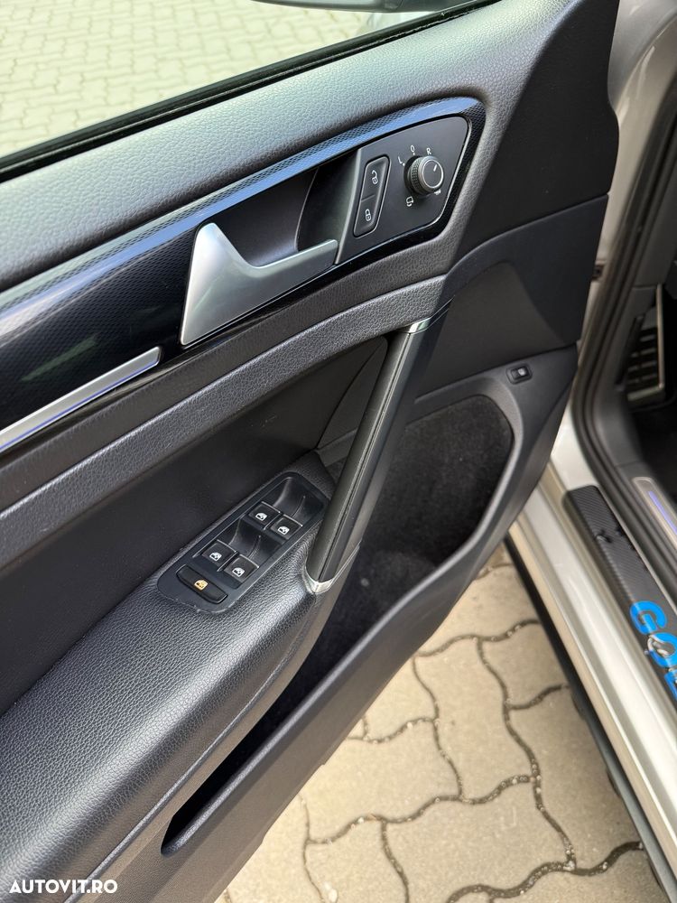 Volkswagen Golf 1.4 GTE Plug-In-Hybrid DSG - 14