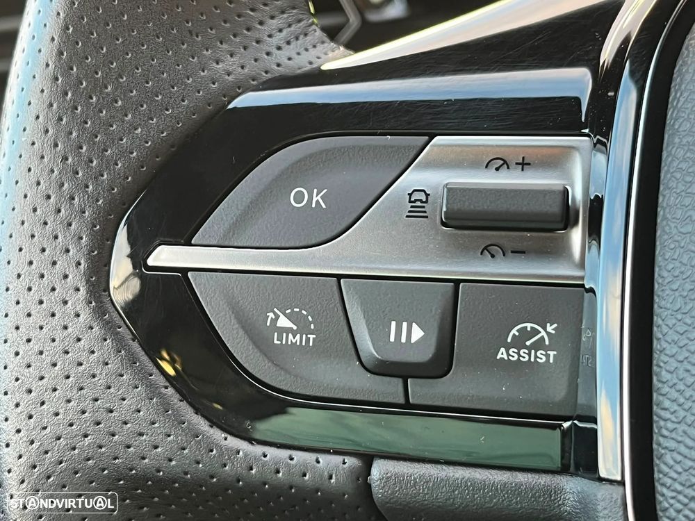 Peugeot 408 1.6 Hybrid GT e-EAT8 - 18