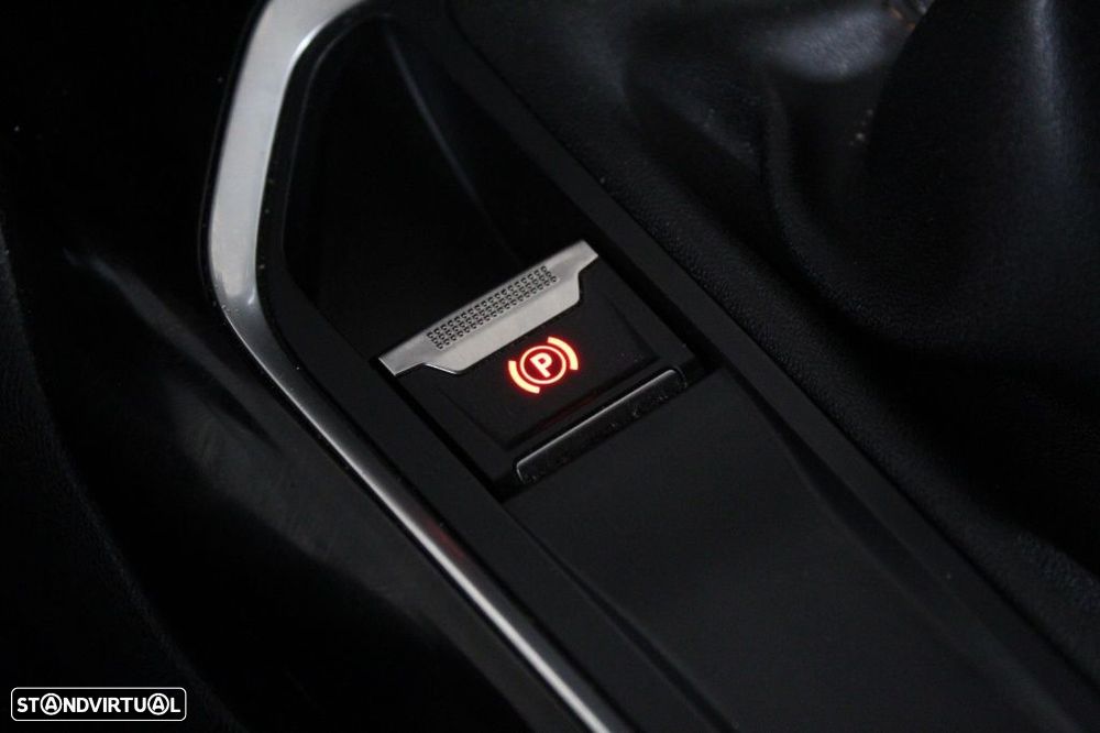 Peugeot 3008 1.5 BlueHDi Active - 30