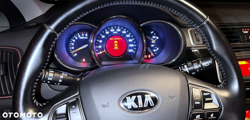 Kia Rio 1.2 Dream Team Edition - 16