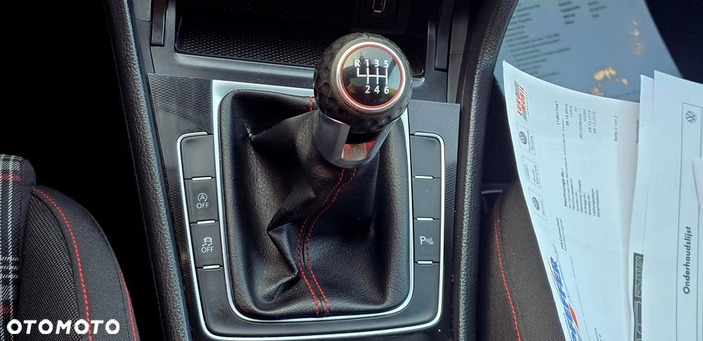 Volkswagen Golf GTI Performance BlueMotion Technology - 11
