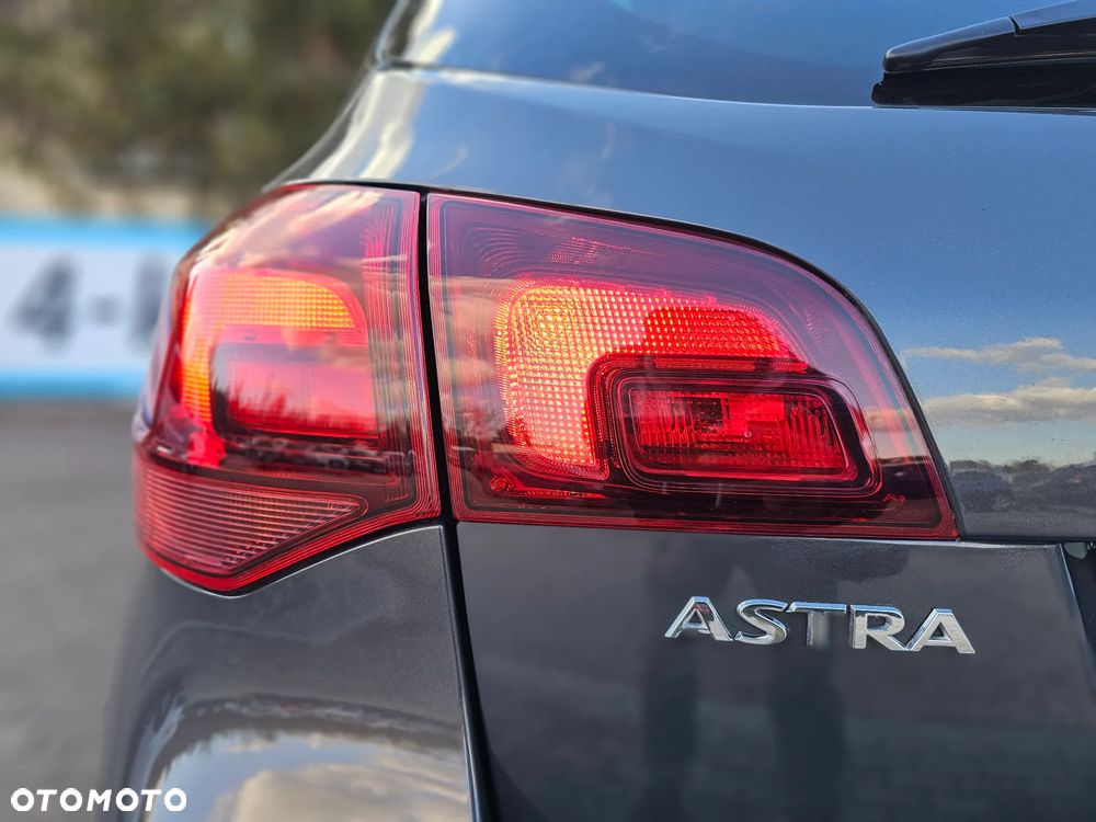 Opel Astra 1.6 CDTI Cosmo - 9