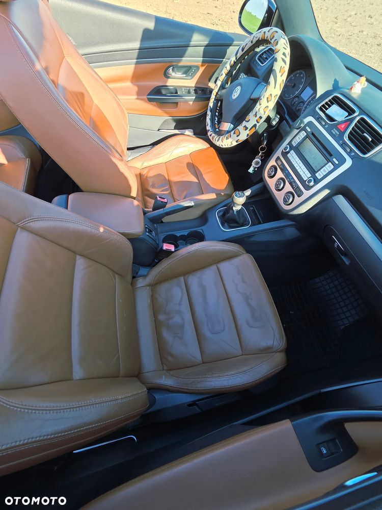 Volkswagen Eos 1.6 FSI - 12