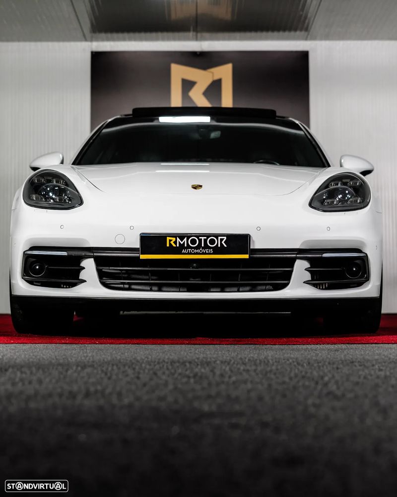 Porsche Panamera Sport Turismo 4 E-Hybrid Platinum Edition PDLS - 2