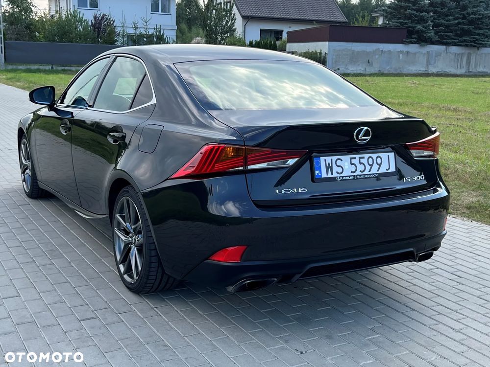 Lexus IS 200t / 300 F Sport - 25