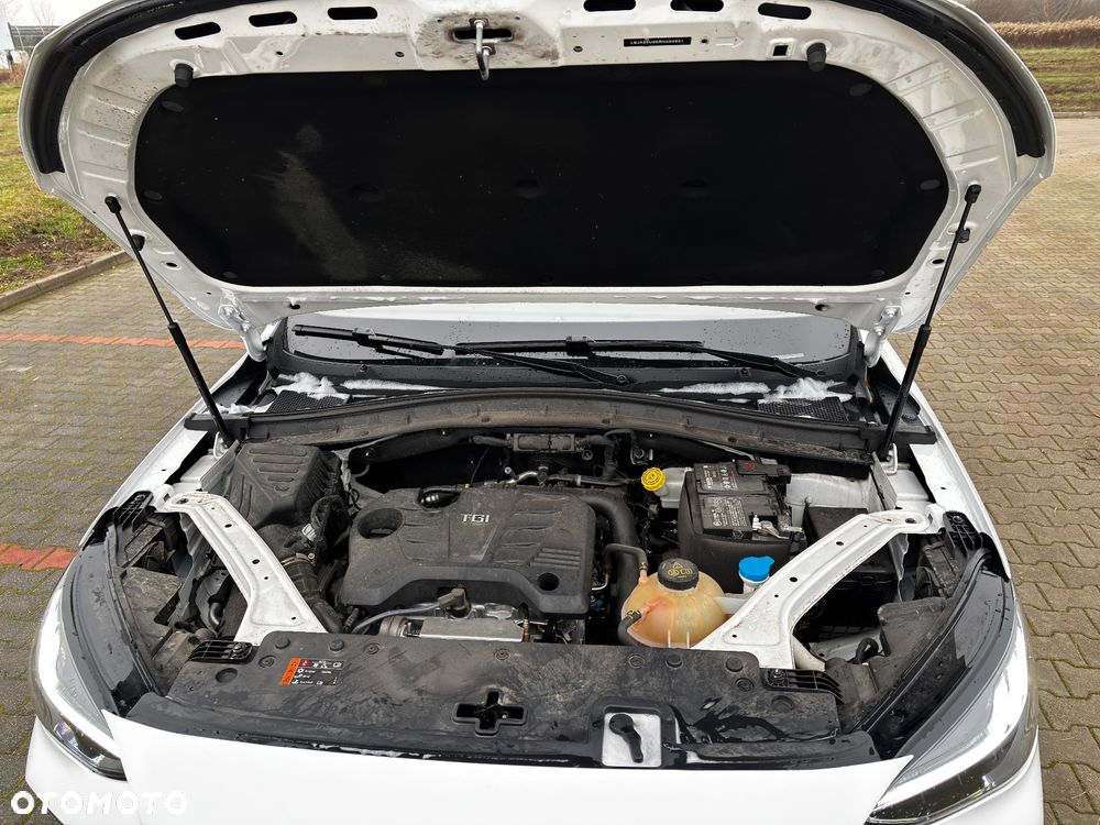 MG HS 1.5 T-GDI Exclusive DCT - 12