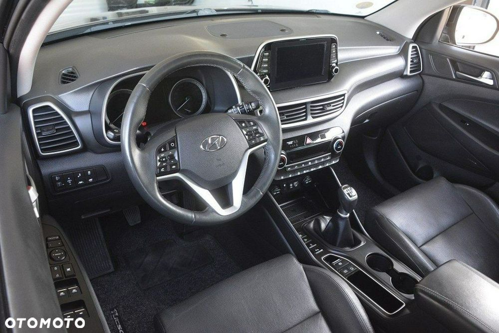 Hyundai Tucson - 11