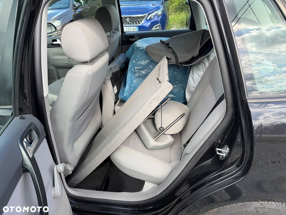 Volkswagen Polo 1.4 Comfortline - 24