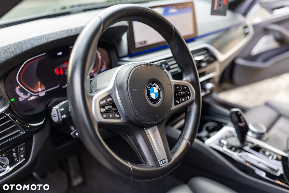 BMW Seria 5 520d M Sport sport - 13