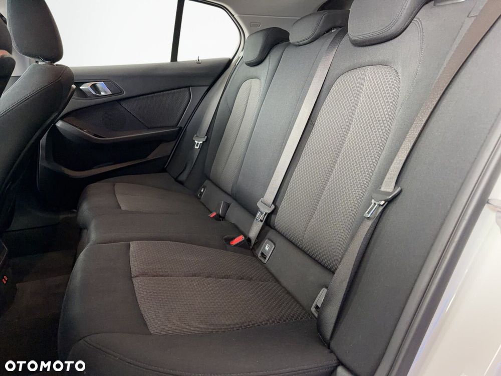 BMW Seria 1 - 19