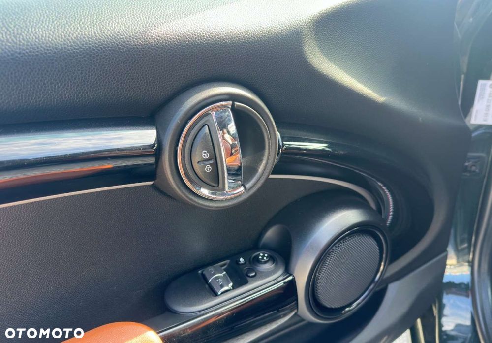 MINI John Cooper Works - 11