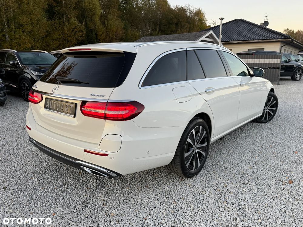 Mercedes-Benz Klasa E 300 d T 9G-TRONIC Avantgarde - 15