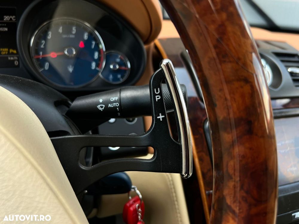 Maserati Quattroporte - 21