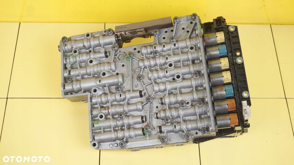 BMW E90 E87 E60 2.0 D 11r N47D20C mechatronika sterownik skrzyni 1071128342 - 2