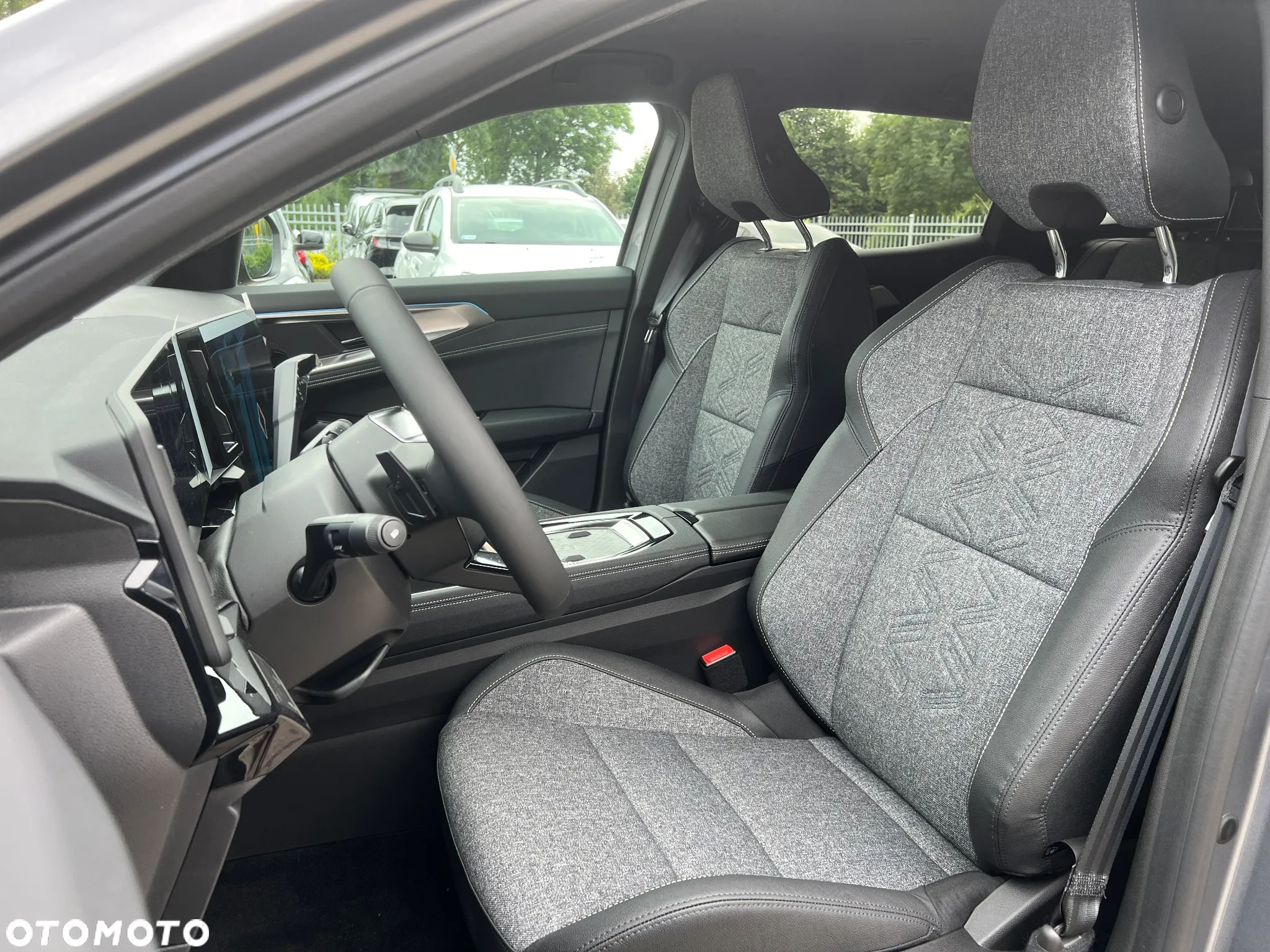 Renault Austral 1.2 E-Tech Full Hybrid 200 Techno MMT - 10