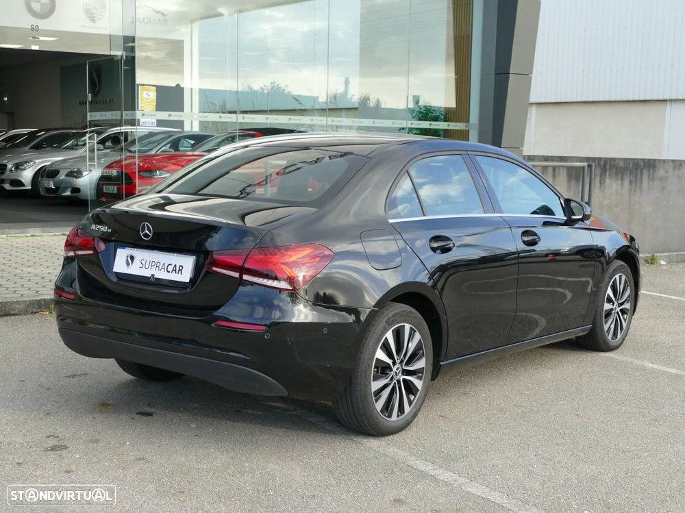 Mercedes-Benz A 250 e Style Plus - 3