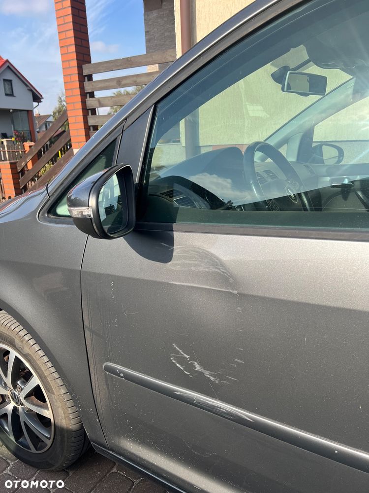 Volkswagen Touran 1.6 TDI DPF Comfortline - 16