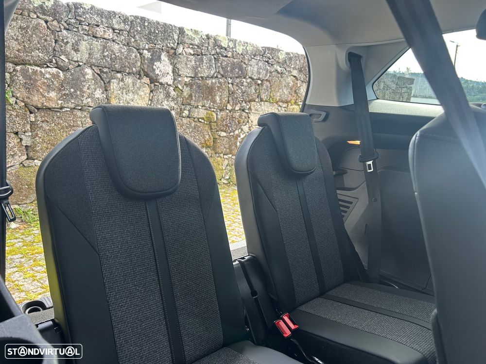 Peugeot 5008 BlueHDI 130 EAT8 Allure Pack - 27