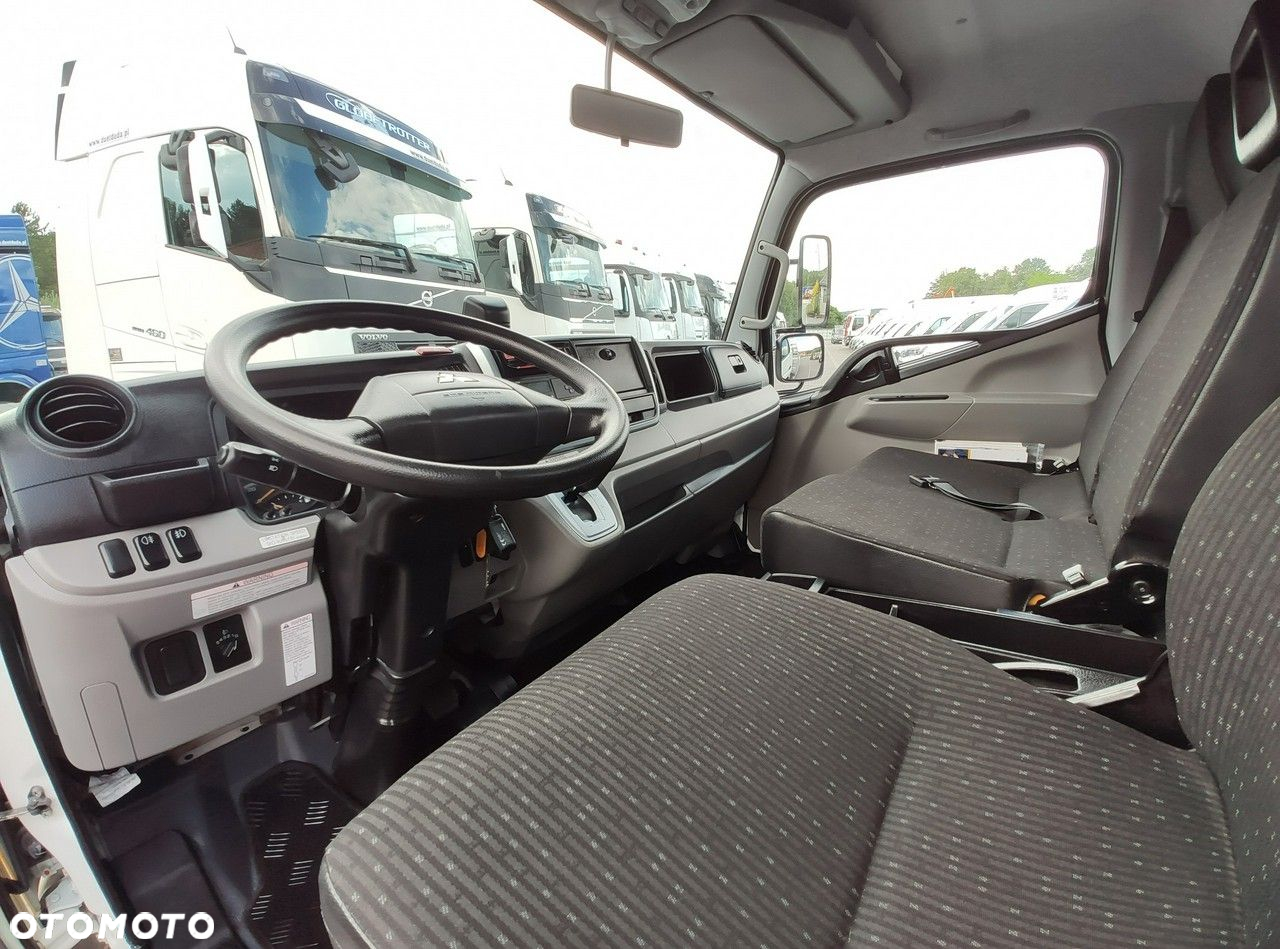 Mitsubishi Canter 7C18 3.0/150 KM Skrzyniowy Automat Klima - 20