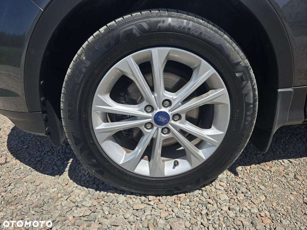Ford Kuga 1.5 EcoBoost 2x4 Titanium - 24