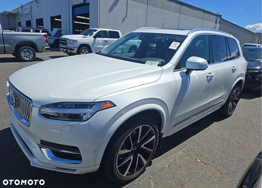Volvo XC 90 - 1